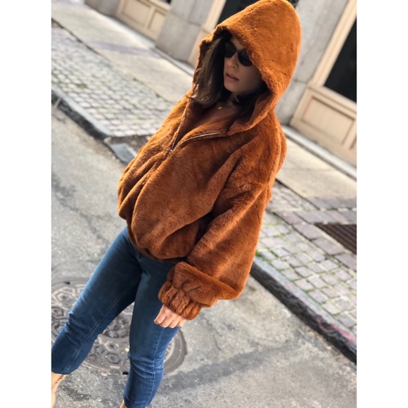Last 1✨Caramel Brown Hoody Faux Fur Bomber Jacket - Picture 3 of 8